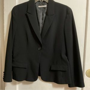 T TAHARI PETITE BLACK JACKET